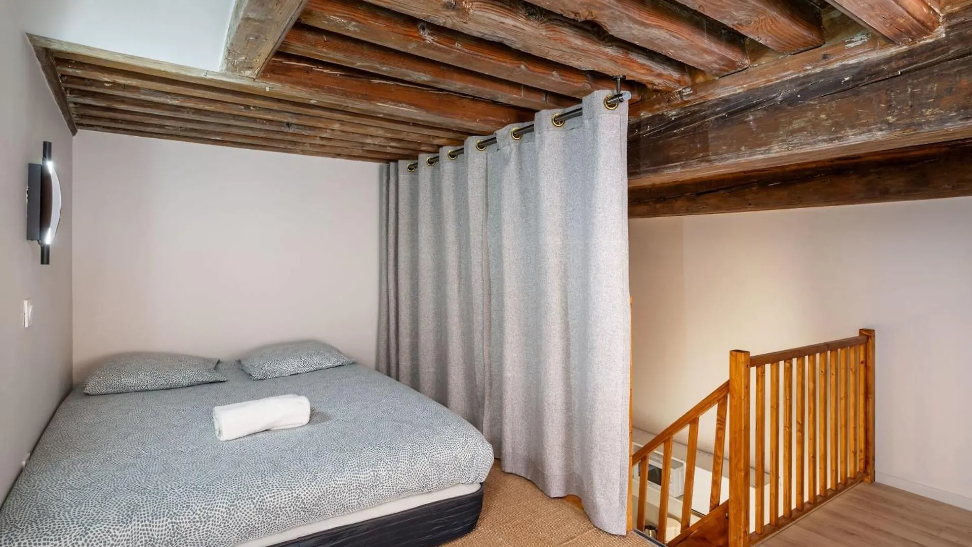 Apartment Ferienwohnung Le Dali - Joli Duplex Quais De Saone - Vieux Lyon